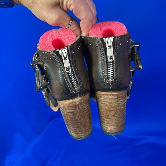 •|•FREEBIRD BY STEVEN•| Brown Violet Leather Triple Buckle Bootie/Sandal Sz 6-7 - Picture 7 of 16